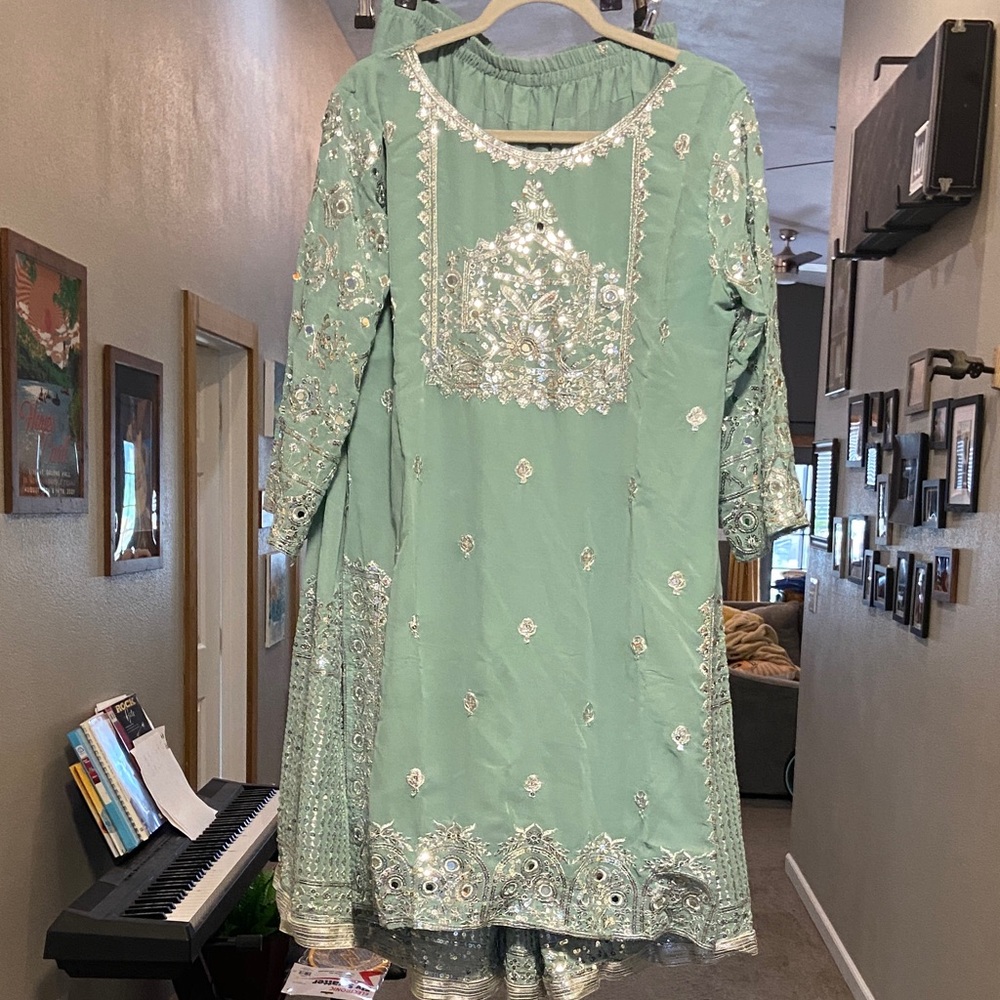 Embroidered Green Kurta Set